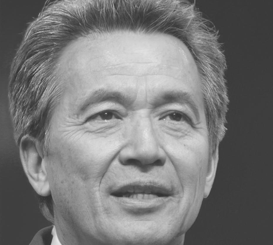 Portrait de Théo Dubois, formateur expert en analyse financière